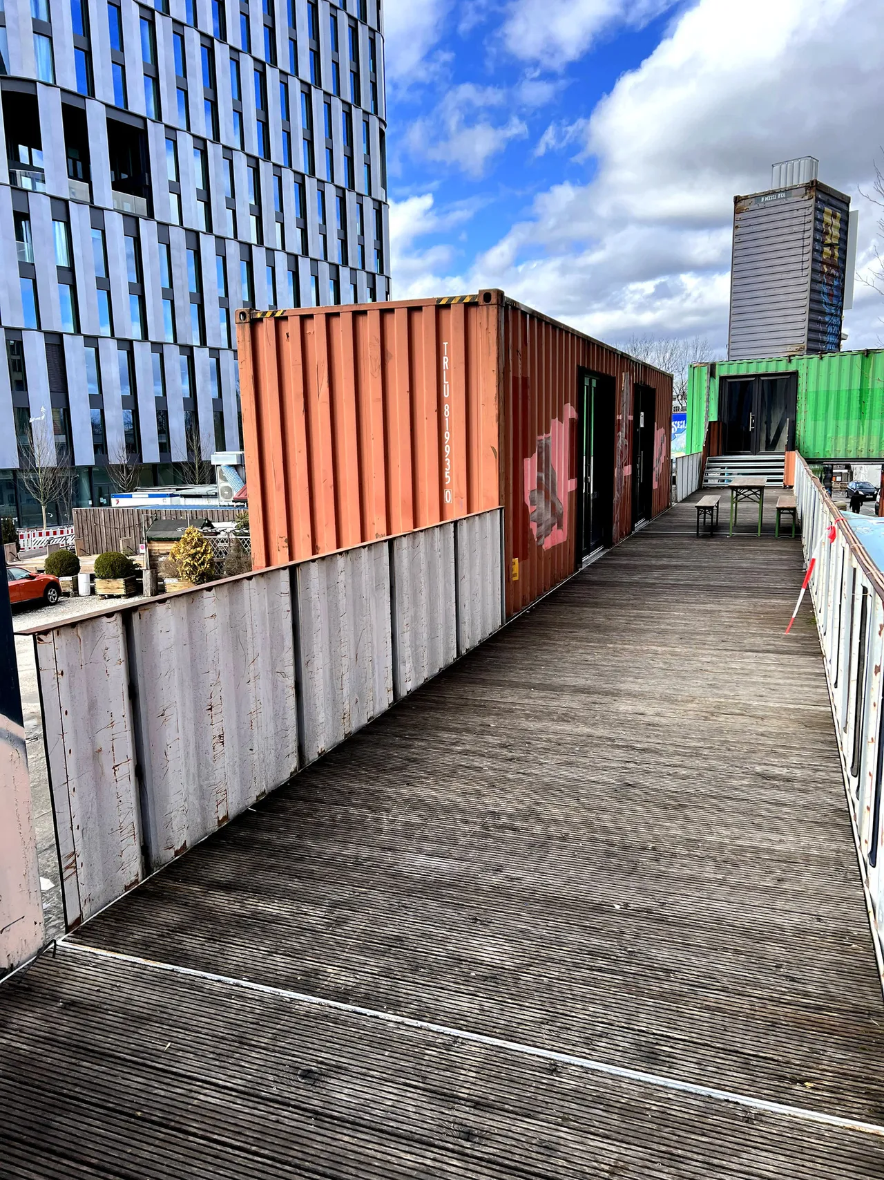 Grill school containers overlooking the Werksviertel