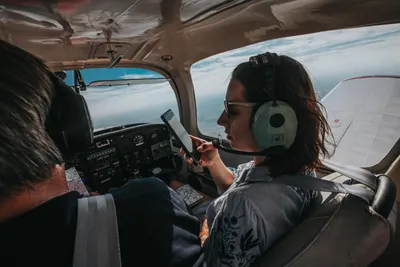 Privater Rundflug über die Hauptstadt (1 Std.) - Gift Image