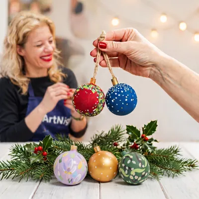 The Art of Painting: Weihnachtskugeln - Bistrorante Tricolore