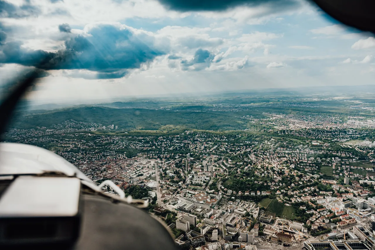 Stuttgart: 1-Hour Sightseeing Flight - Image 2
