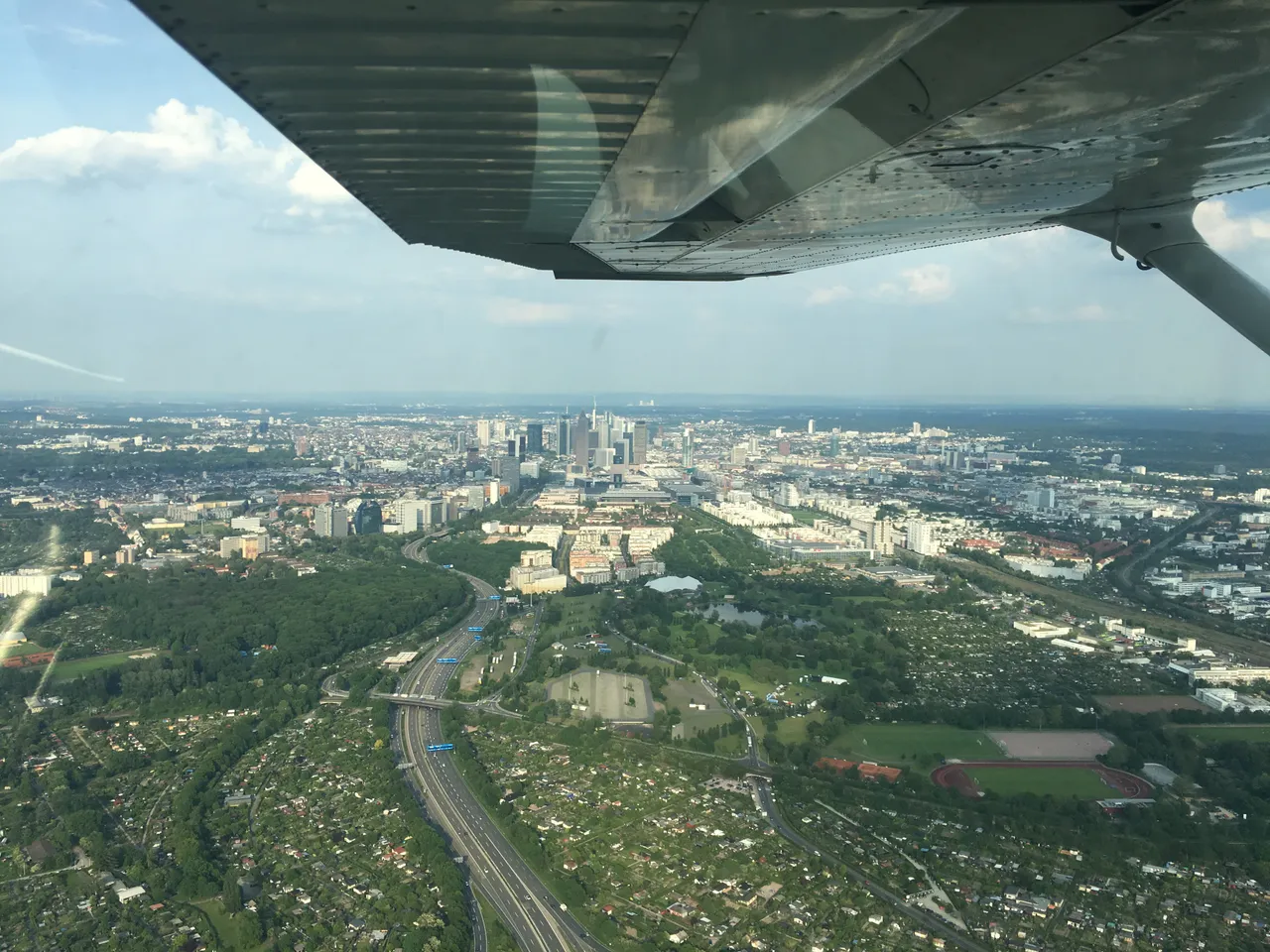 Frankfurt: 1-Hour Sightseeing Flight - Image 5