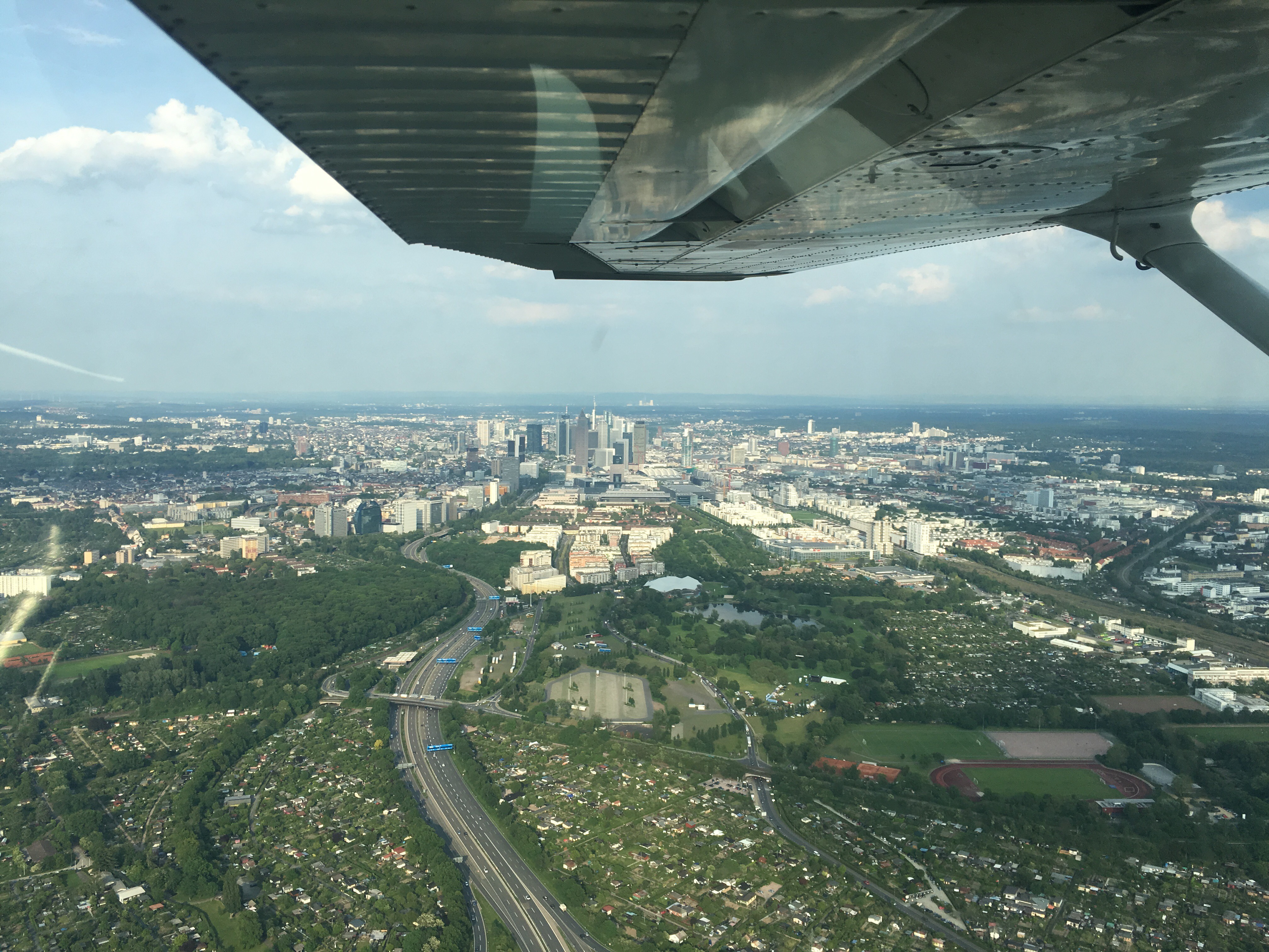 Frankfurt: 1-Hour Sightseeing Flight - Image 5