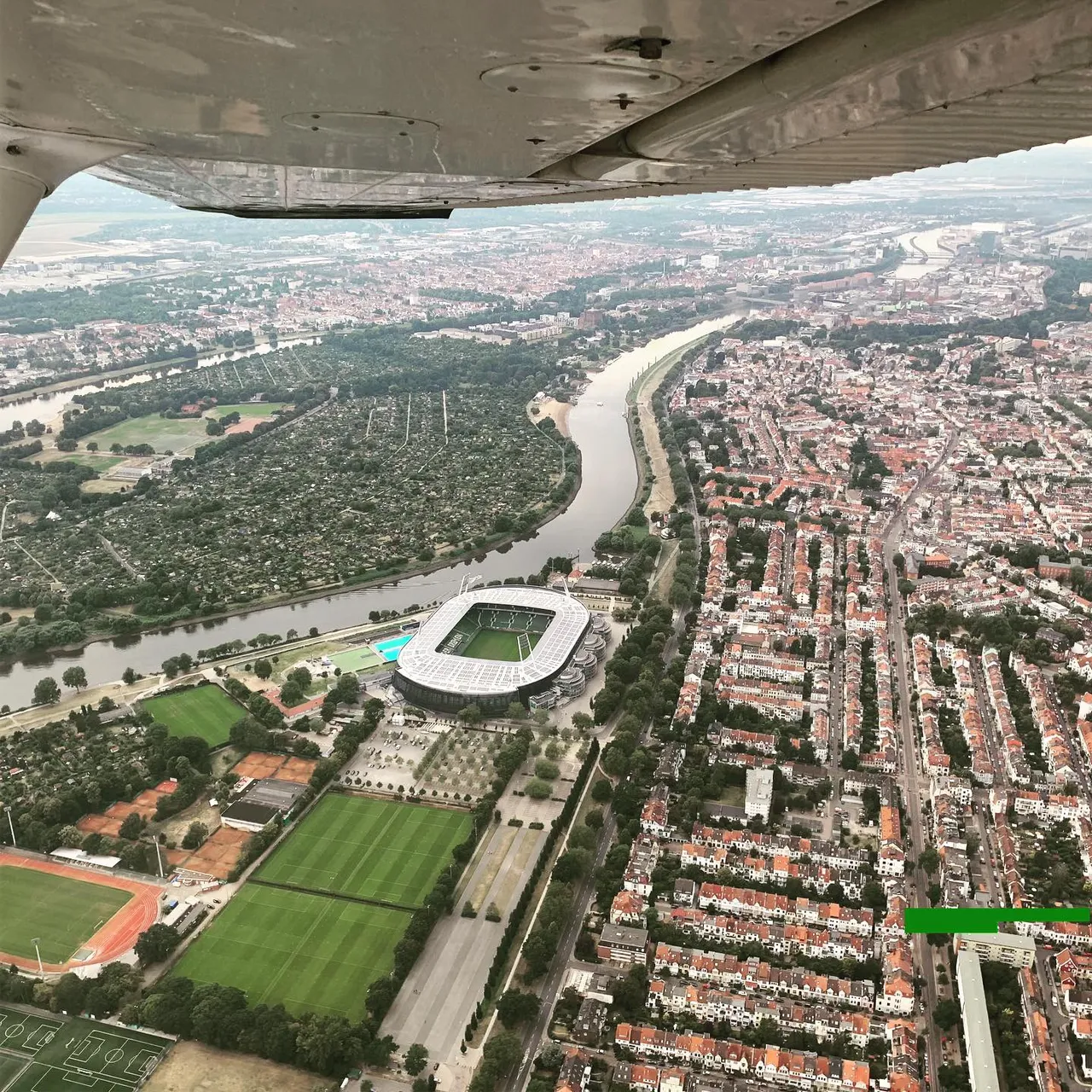 Bremen: 1-Hour Sightseeing Flight - Image 1