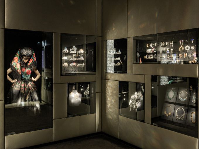 DIY Workshop Swarovski Kristallwelten Store Wien  - Image 2