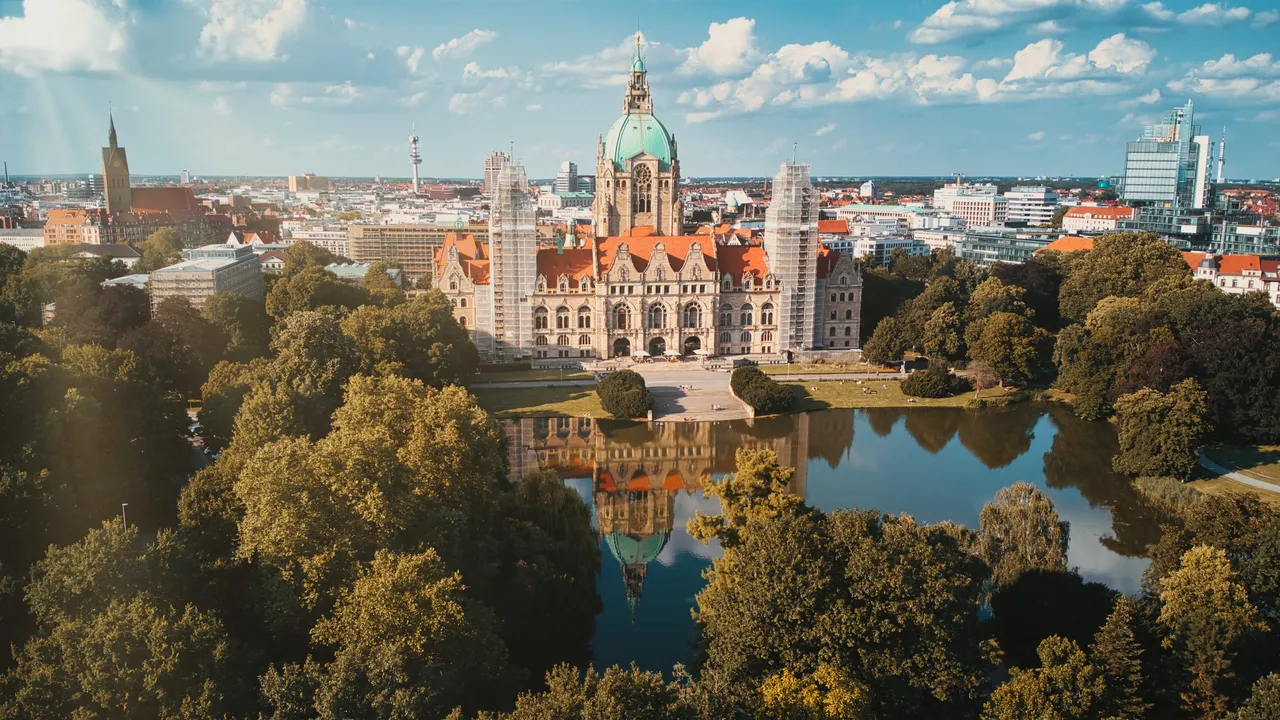 Hannover : 30 min Sightseeing Flight - Image 4