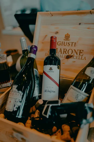 Italienische Weinverkostung - Gift Image