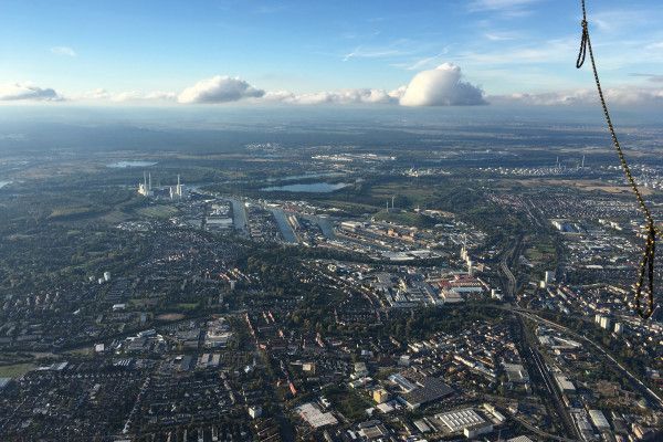 Blick zum Rheinhafen