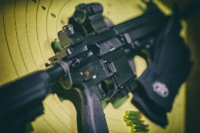 Sportliches Kurz und Langwaffen Training - Image 1