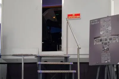 Boeing 737-800 NG mit Motion-System (und sie bewegt sich doch!)
