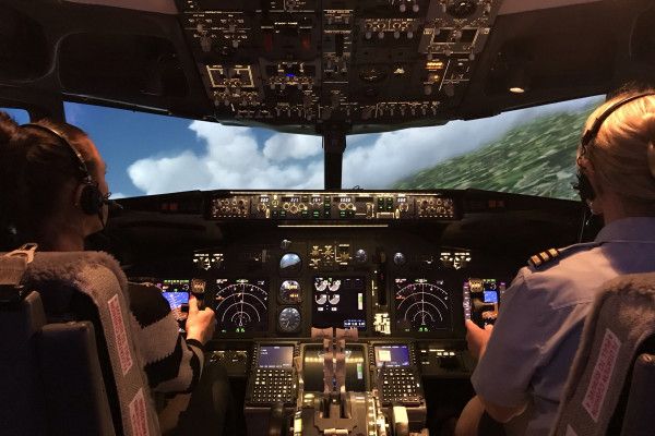 Boeing 737-800 NG - Turn Right, cool!