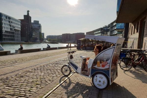 Private Guided Rickshaw City Tour in Münster - Image 4