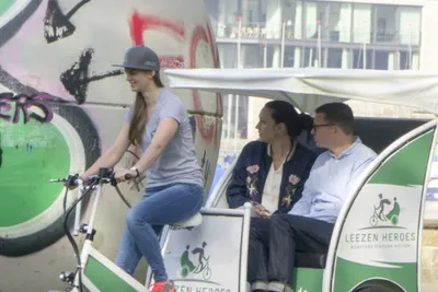 Private Guided Sculptures Tour on a Rickshaw in Münster - Image 0