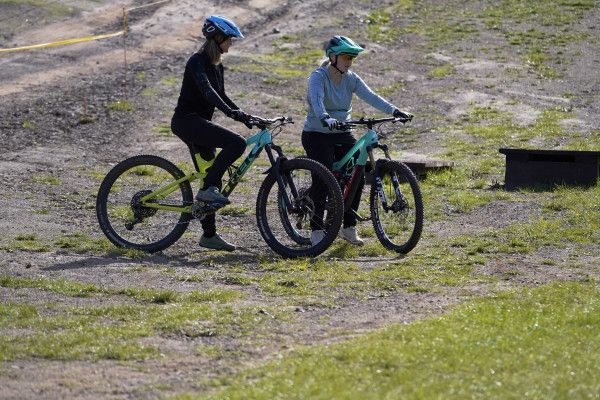 Vater Sohn Bikepark Kurs - Image 3