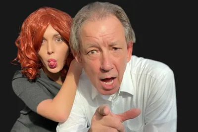 Die Schauspieler Eva Sieger und Peter Buchenau in Aktion  