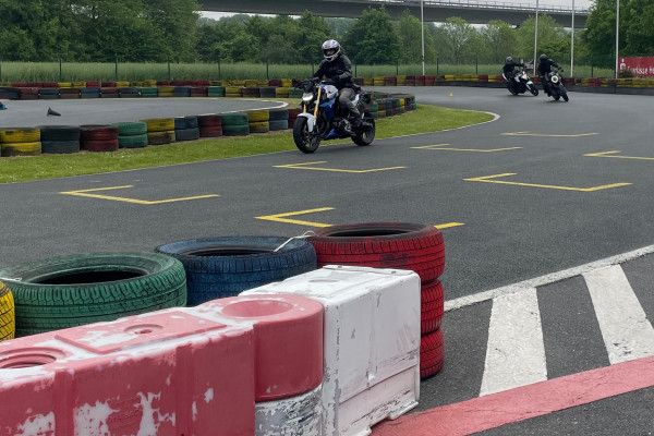 Kurventraining auf der Kartbahn - Image 4
