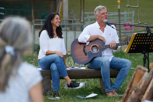 Gitarre, Mann, Frau, Singen, Natur