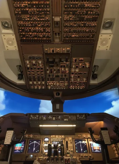 Cockpit of a Boeing 747 airplane