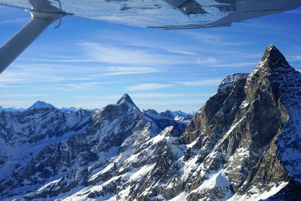 Munich and Bavarian Alps: 1h45 Sightseeing Flight - Image 2