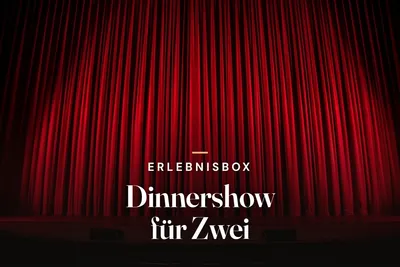 Red velvet stage curtain in a theater, overlaid with the title Erlebnisbox Dinnershow für Zwei