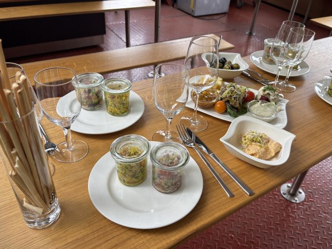 Rivership Flunder: Wein & Tapas - Image 2