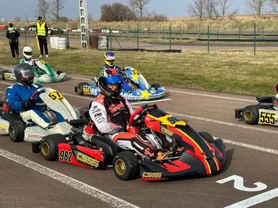 3 Runden im 9PS Kart - Gift Image