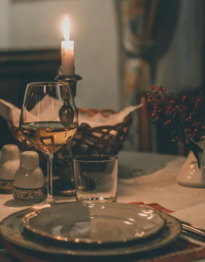 Candle-Light-Dinner - Gift Image