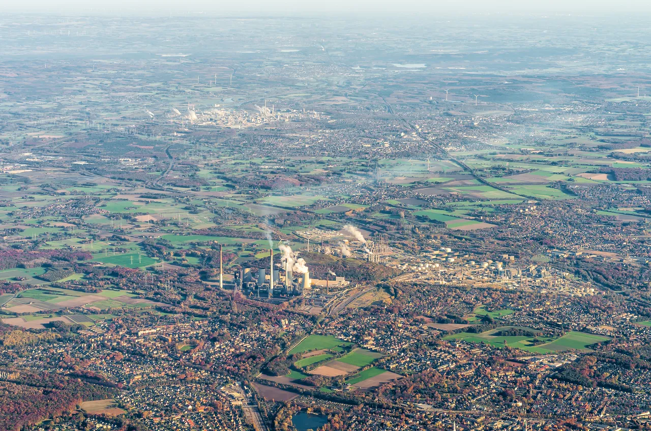 Ruhrgebiet : 30 min Sightseeing Flight - Image 1