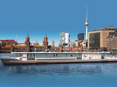 Berlin Ostwärts Tour mit Solarschiff – Spreefahrt durch Natur & Geschichte ab Oberbaumbrücke - Image 8