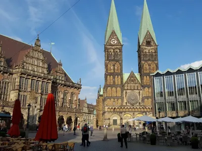 Guided city tour through the Old town in Bremen (public tours) - Image 2