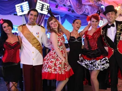 Varieté Show mit Menü und Empfangscocktail - Gift Image